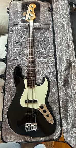 Fender Jazz Bass elbas svart