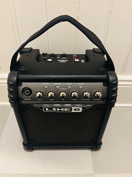 Line 6 Micro Spider 6w Portable Combo
