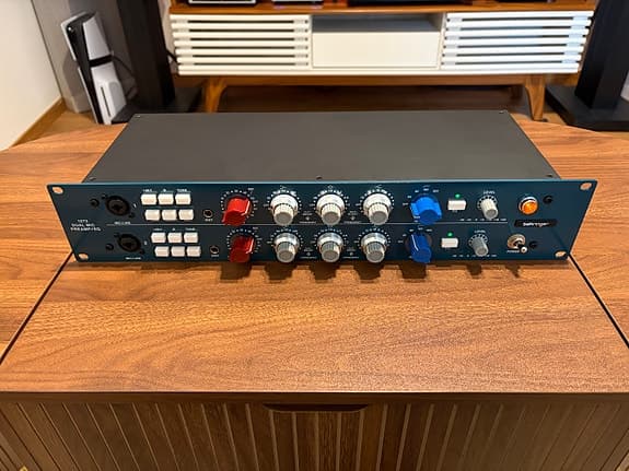Behringer 1273 Preamp och EQ 2 kanaler