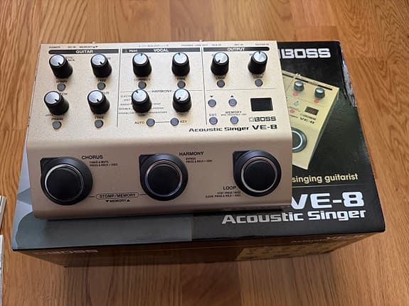 BOSS VE-8 Acoustic Singer
