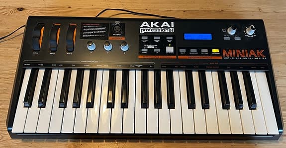 Akai Professional synt / MINIAK