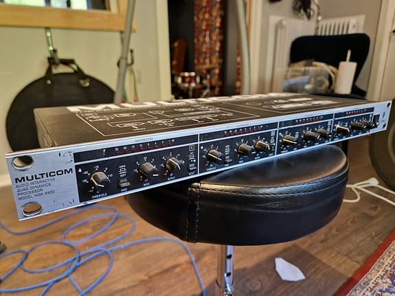 Behringer Multicom 2400