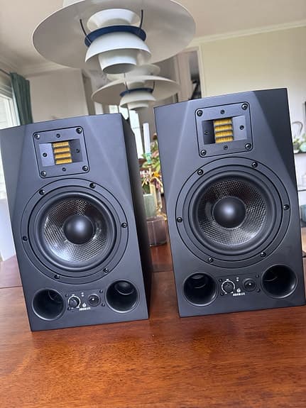 Adam audio a7x