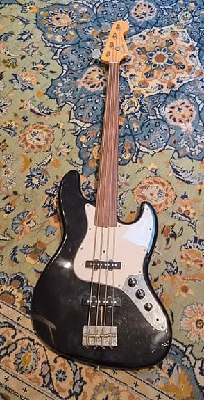 Fender Jazz Bass Fretless, Made in Japan (ca 1995–96)