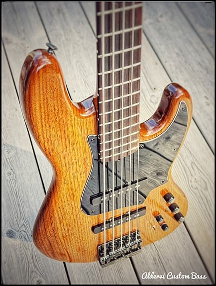 Custom Jazz Bass 5 string