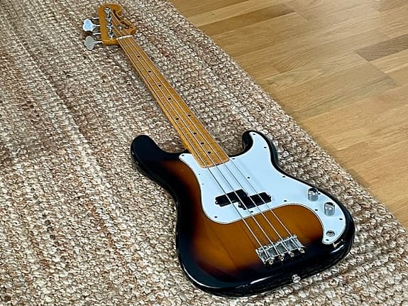 JV Squier Precision Bass -83 MIJ