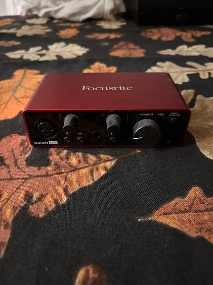 Focusrite Scarlett Solo USB-ljudkort rött Gen 3