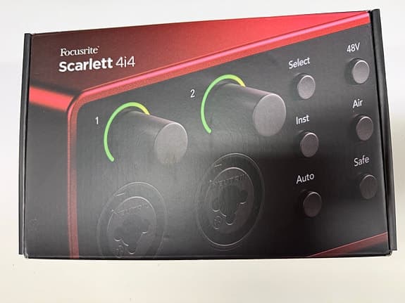 Focusrite Scarlett 4i4 ljudkort USB