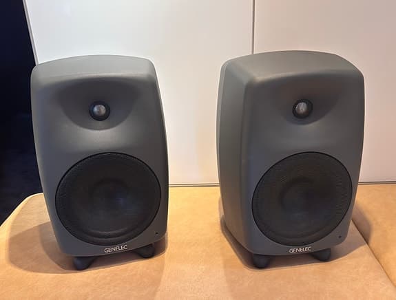 Genelec 8050A