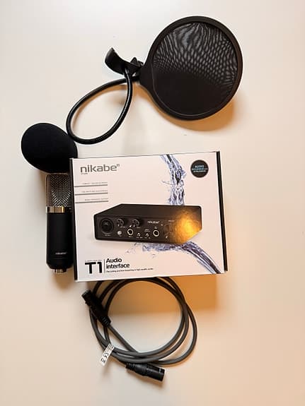 Nikabe T1 audio interface med mikrofon