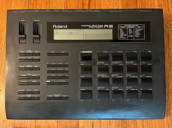 Roland R8 + WaveReX