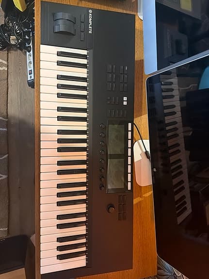 Native Instruments Komplete Kontrol S61 MIDI-keyboard