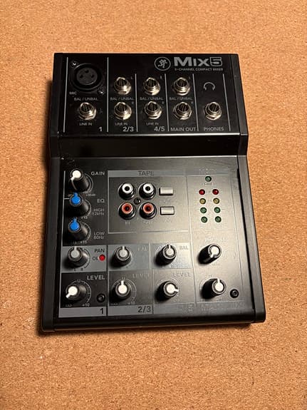 Mackie Mix5 kompakt mixerbord