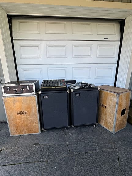 Audex PA-anläggning; SM-150 + JBL-högtalare