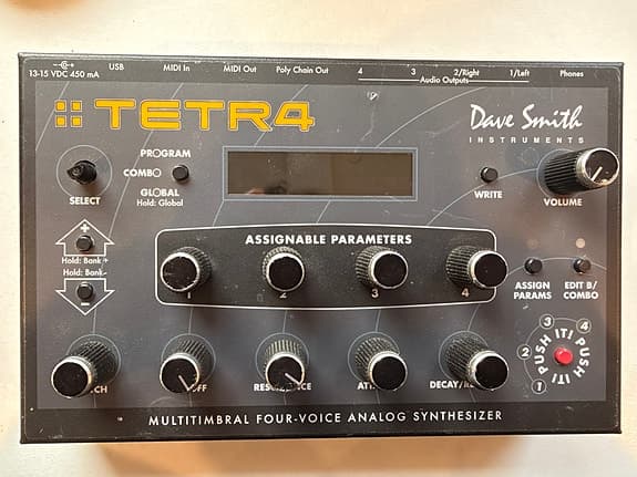 Dave Smith Instruments Tetra – analog 4-rösters synth