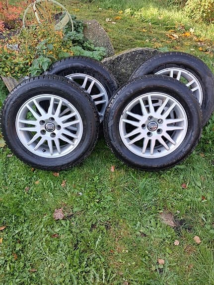 Dubbdäck Volvo v50