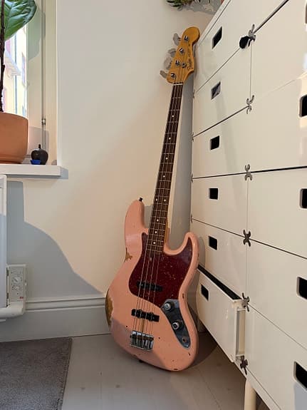 Fender Custom Shop NAMM LTD 1960 Jazz Bass, Shell Pink