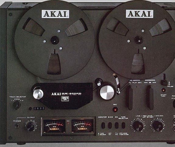 Akai GX 4000 D BLACK - kommer säljas efter service