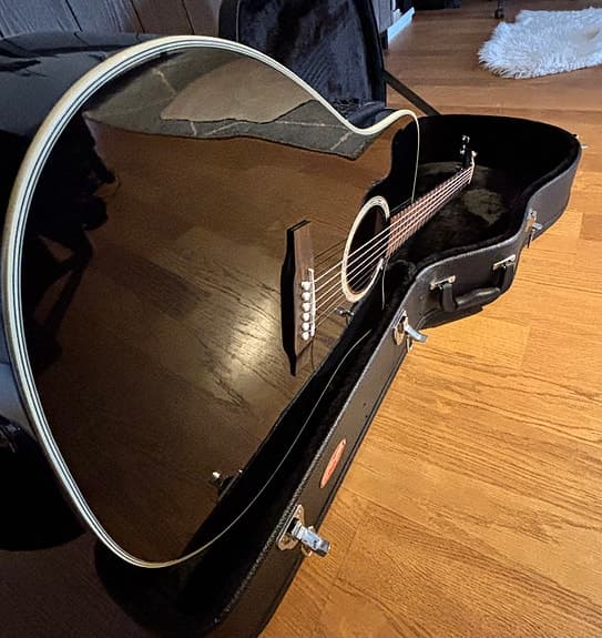 Takamine G serie med inbyggd preamp