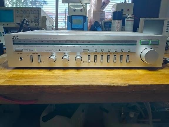 JVC R-2X Synthesizer Stereo Receiver (Nyservad!)