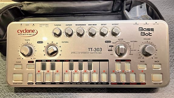 Cyclone TT-303 Bass Bot synthesizer