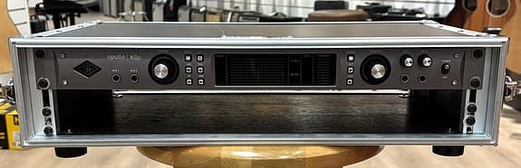 Universal Audio x8p inkl. case - begagnad