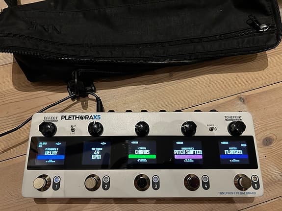 TC Electronic Plethora X5 TonePrint Multi-Effects Pedalboard
