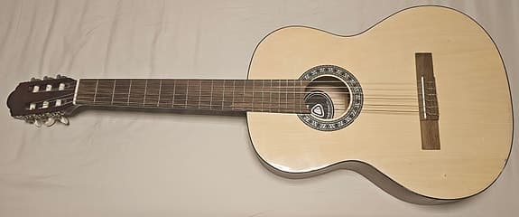 Chord CC-44 Klassisk gitarr, full-storlek