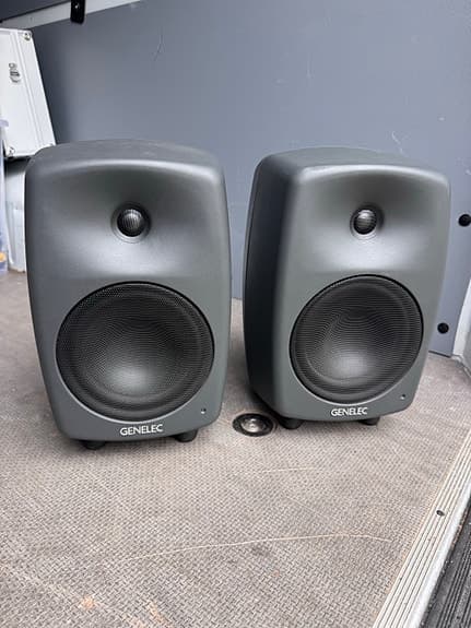 Genelec 8040A + väska