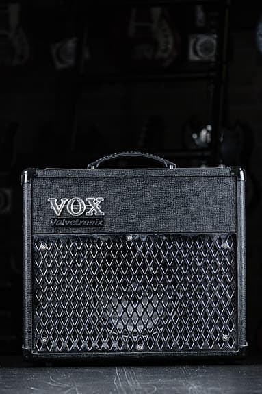 USED Vox Valvetronix AD15VT 15-Watt 1x8´ Modeling Guitar Combo
