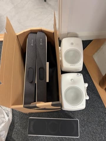 Studiohögtalare och konferensutrustning 5 st - Genelec, Poly