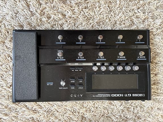 BOSS GT-1000 Gitarrprocessor/effekt