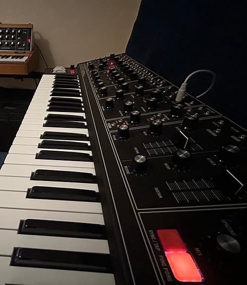 Moog Matriarch Dark