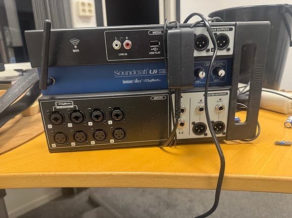 Soundcraft Ui12 digital mixer med ljudinterface