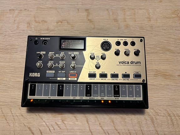 Korg Volca Drum trummaskin