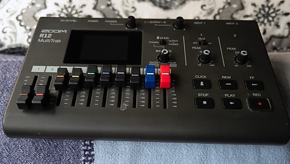 Zoom R12 Multi Track Recorder 24bit 12 kanaler