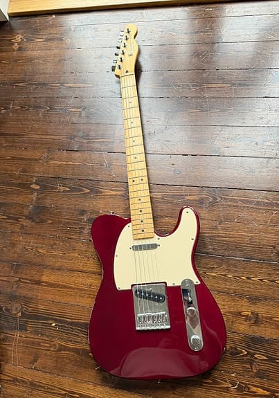 Fender Standard Telecaster (MIM) 2004–2005 – Midnight Wine + Gigbag