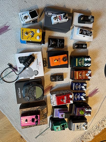 Gitarrtillbehör – olika effektpedaler
