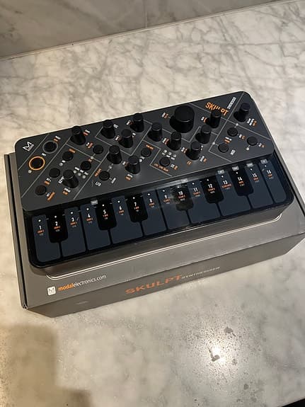 Modal Skulpt synthesizer FM VA