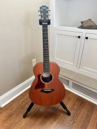 LEFT HANDED Taylor GS Mini