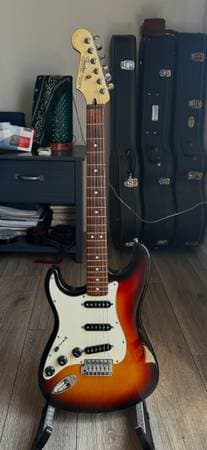 Left handed Fender MIM Strat (custom)
