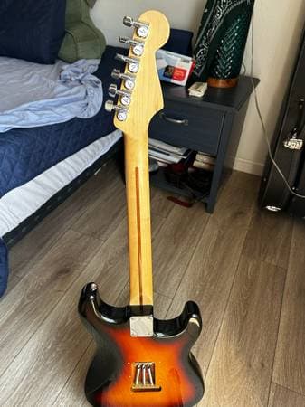 Left handed Fender MIM Strat (custom) - image 3