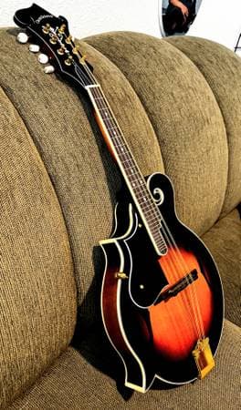 LEFTY - Oscar Schmidt Left Handed OM40LH-1 Mandolin