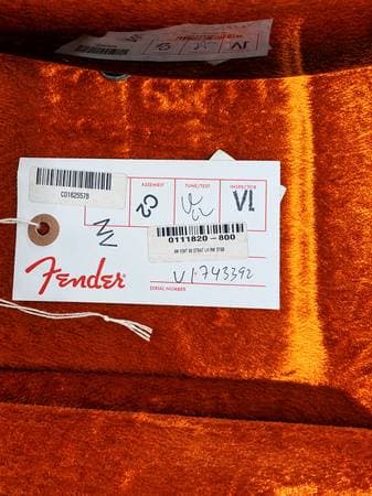 Fender American Vintage ’65 Stratocaster Left-Handed with Hard Case - image 2