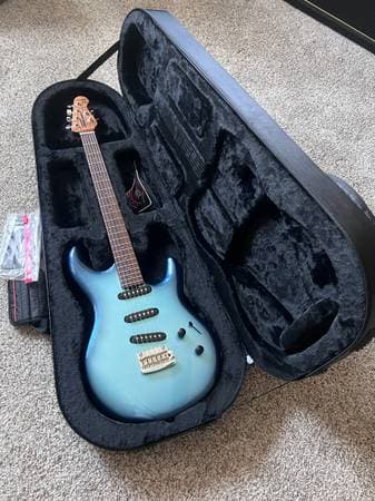 Music Man. Luke 4 SSS guitar with killer flame neck roasted mono case