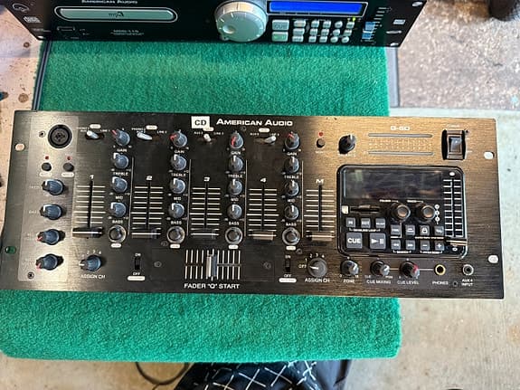 DISCO mixer AMERICAN AUDIO Q-SD