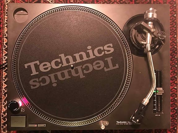 (RARE - from 2000) Technics SL-1210 MK2 Turntable/Pladespiller