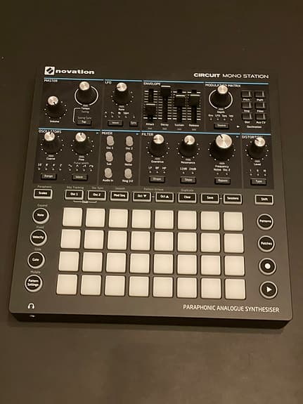 Novation Circuit Monostation