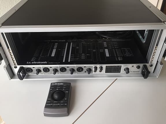 TC Electronnic Studiokonnek Audiointerface/lydkort med specialbygget flightcase.