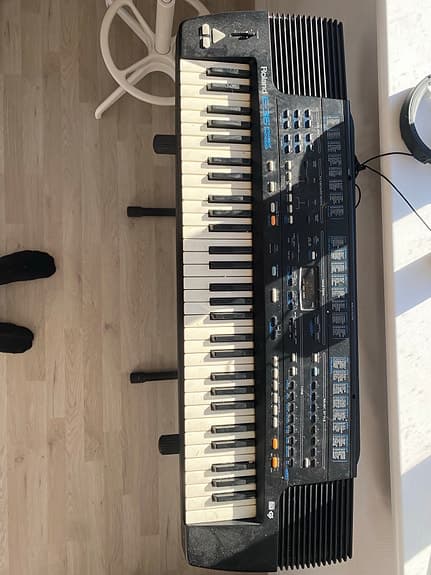 Roland E-36 Intelligent Synthesizer (61 tangenter)